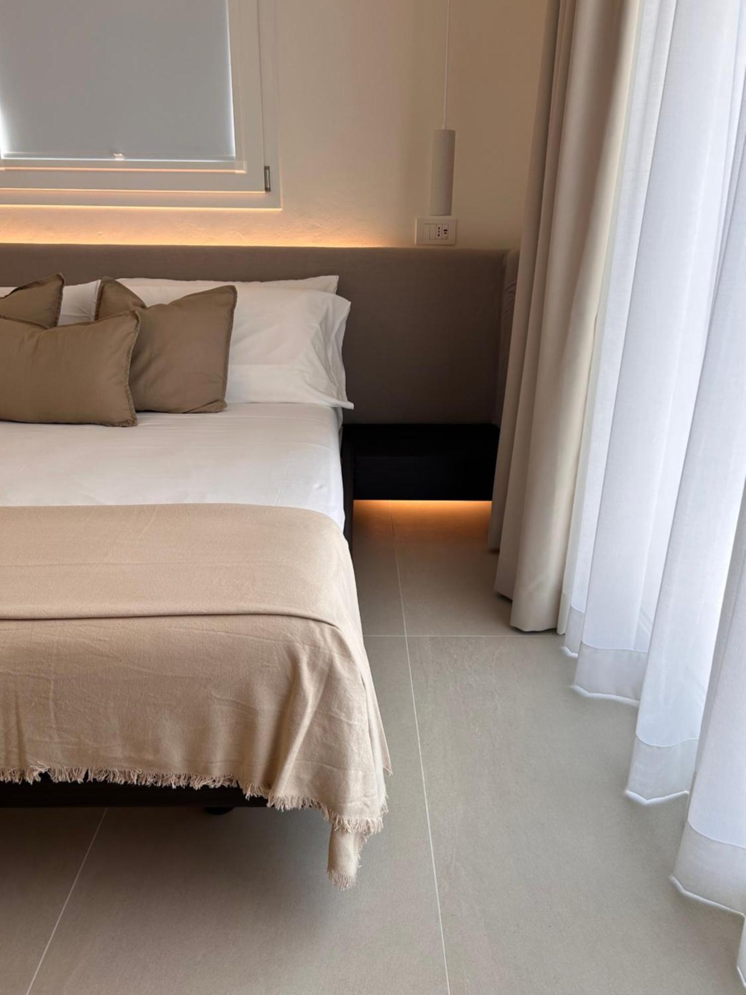 Vireo Rooms Santa Maria Navarrese Exterior foto